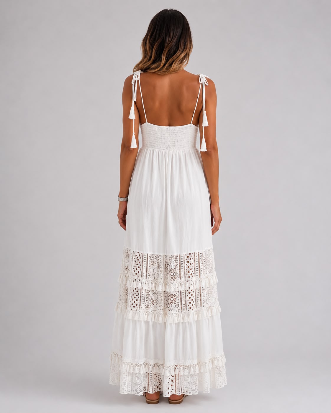 Robe Longue Bohème en Crochet et Dentelle à Bretelles Fines