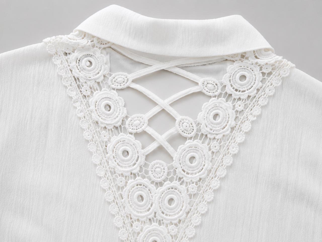 Chemise à Nœud avec Dentelle au Dos