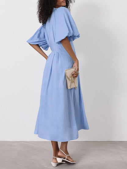 Robe Midi Élégante à Manches Bouffantes et Boutonnage Frontal