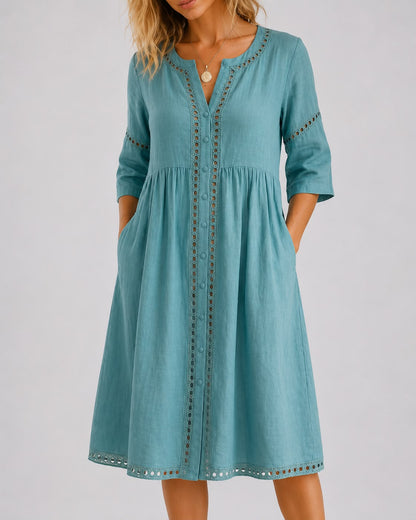 Robe Courte Fluide avec Détails Brodés
