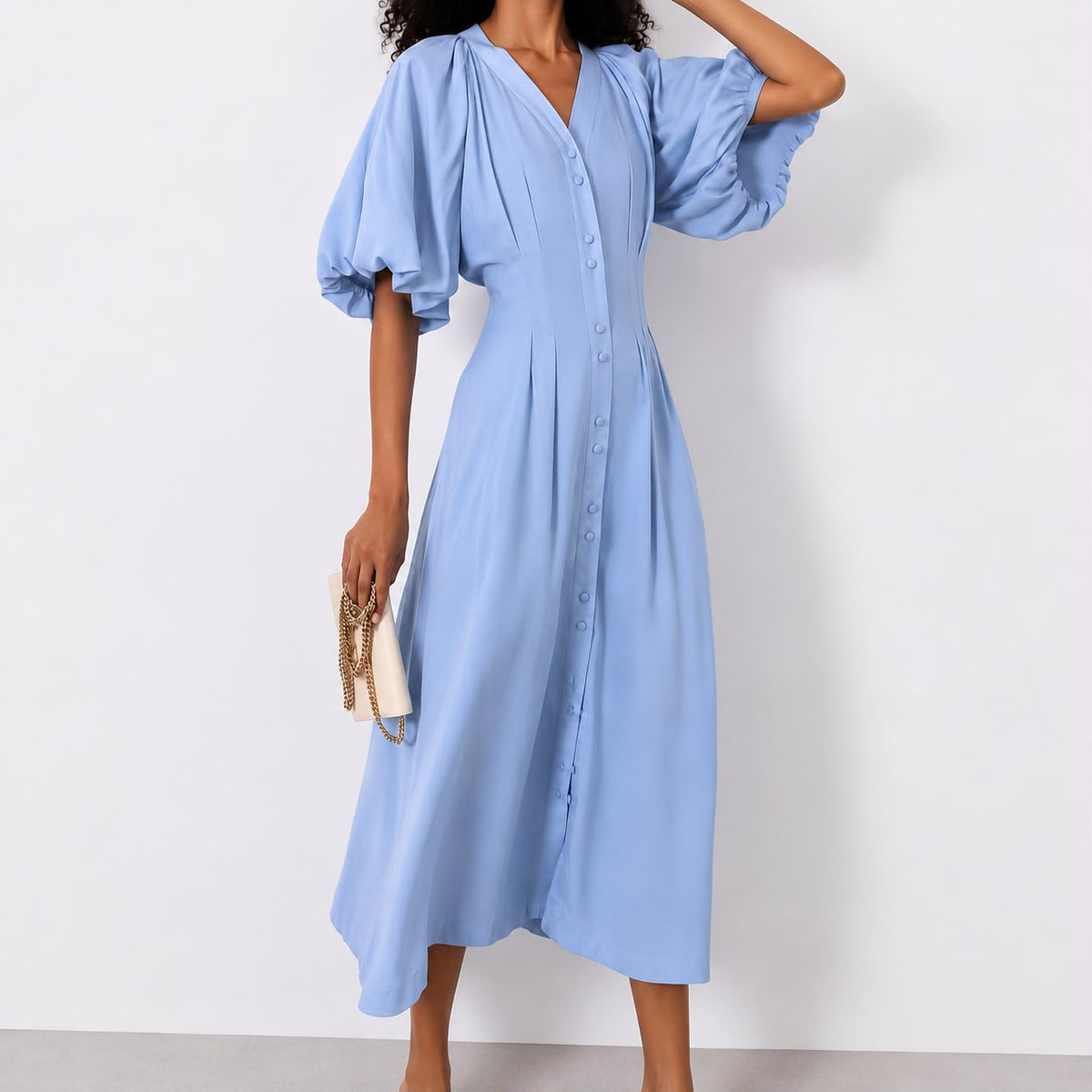 Robe Midi Élégante à Manches Bouffantes et Boutonnage Frontal