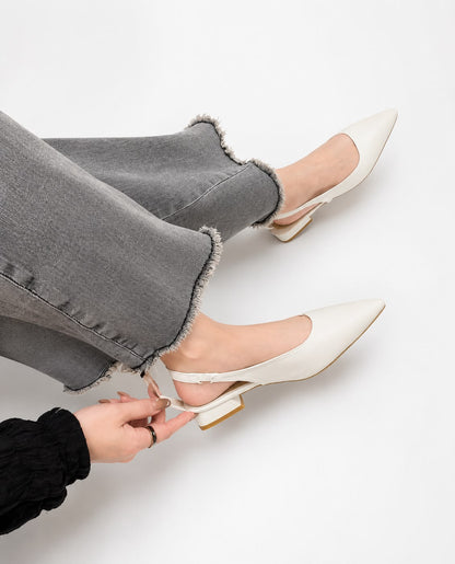 Escarpins Slingback à Bout Pointu et Talon Bas