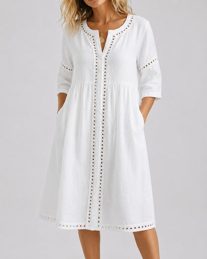 Robe Courte Fluide avec Détails Brodés