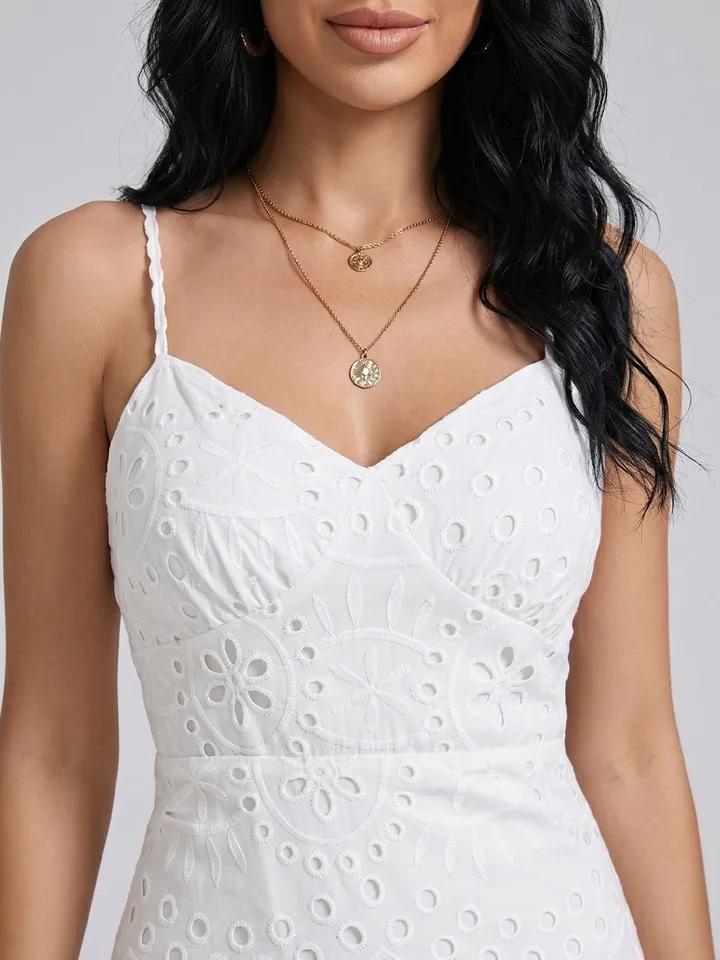 Robe Longue Brodée à Bretelles Fines