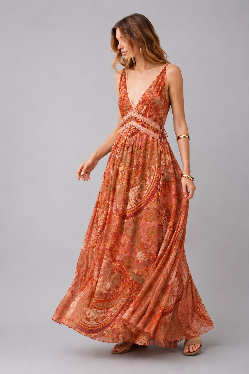 Robe Longue Bohème à Imprimé Cachemire et Décolleté Plongeant