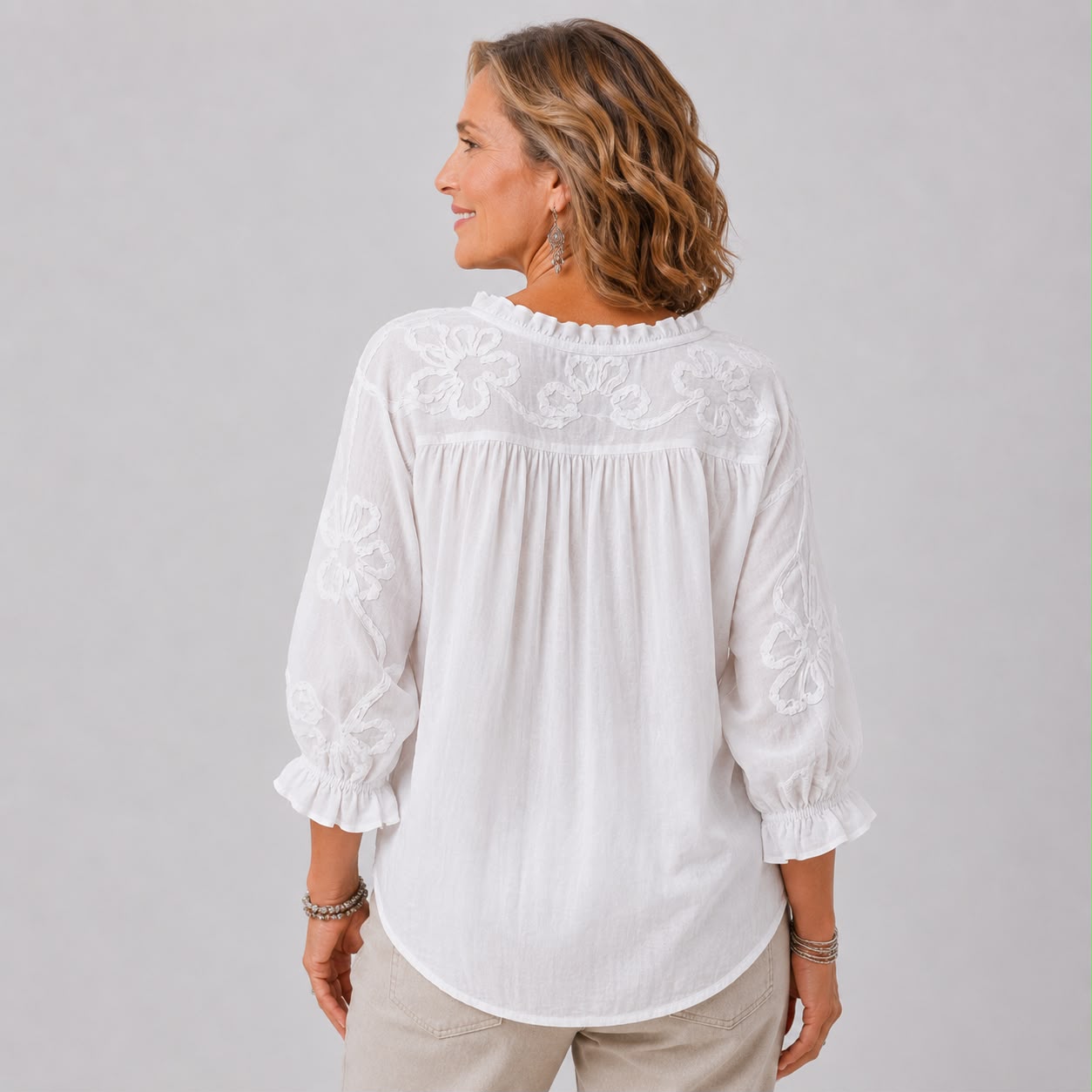 Blouse Femme Brodée à Col V