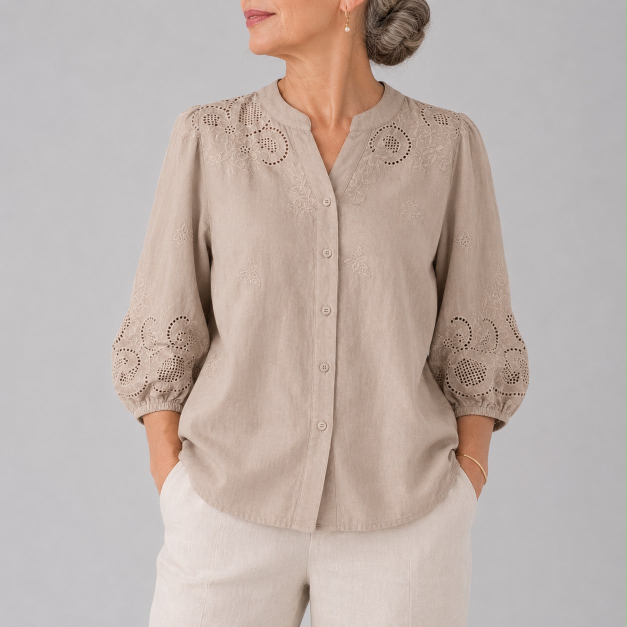 Blouse Brodée à Col Mao