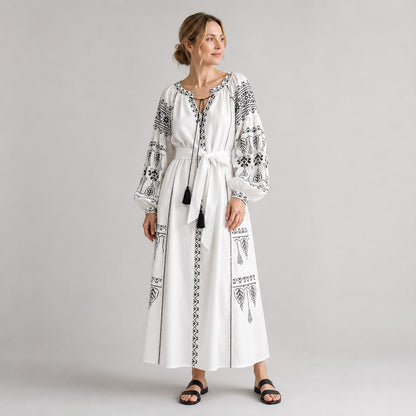 Robe Femme Brodée avec Ceinture