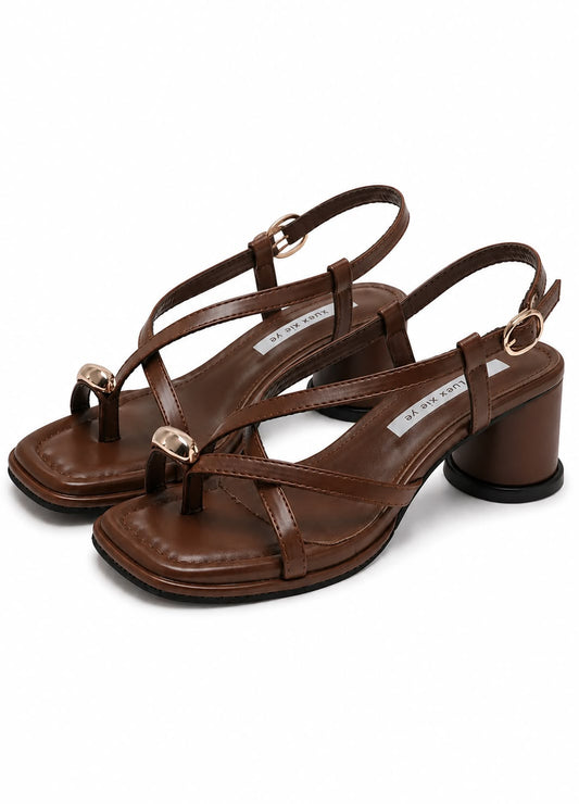 Sandales Chic à Talon Carré et Brides Croisées
