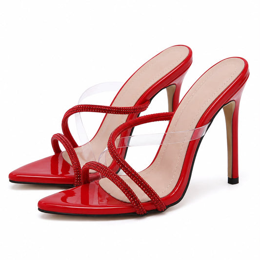 Sandales à talons aiguilles avec brides scintillantes