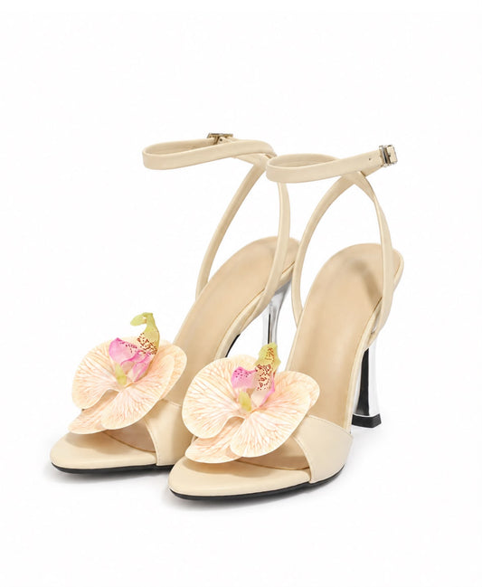 Sandales à talons ornées d’une fleur décorative