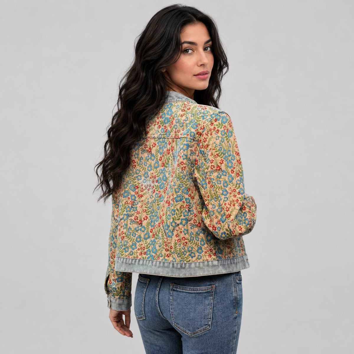 Veste Denim Fleurie – Charme Bohème