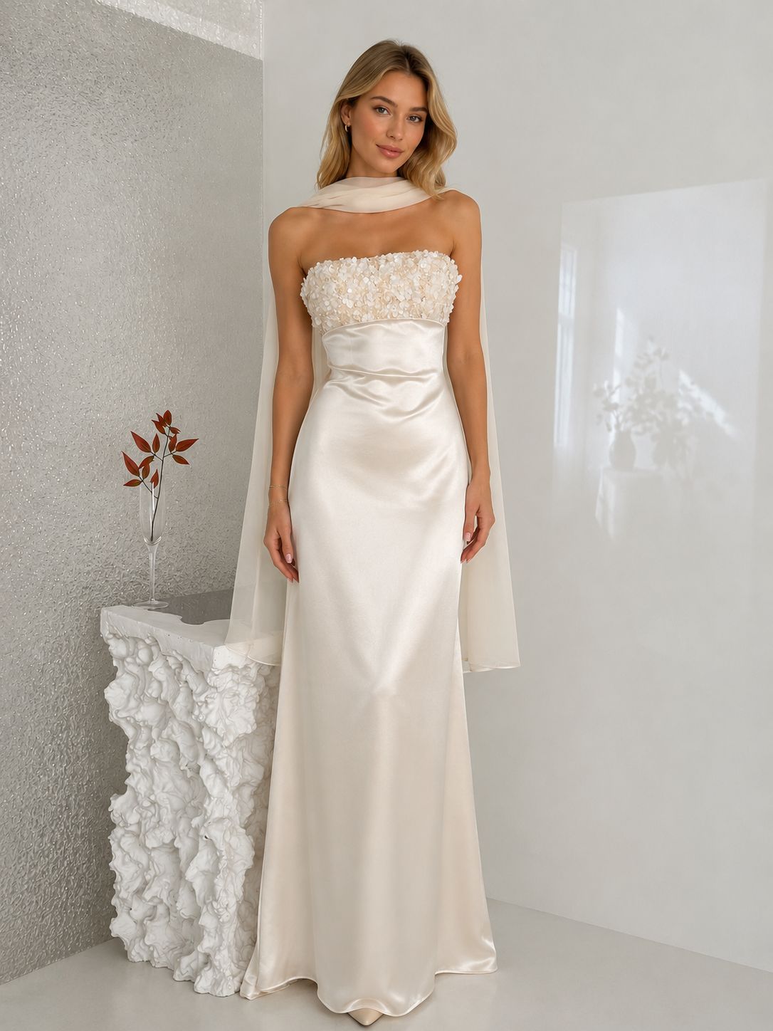 Robe Longue Satinée Élégante avec Bustier Orné